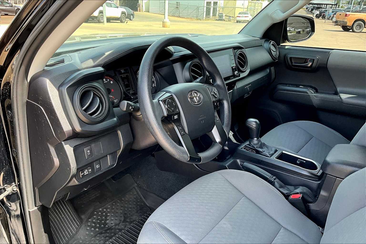 2023 Toyota Tacoma SR photo 14