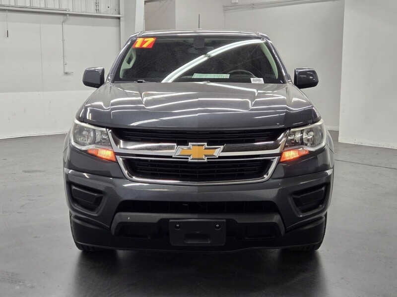 2017 Chevrolet Colorado Work Truck photo 4
