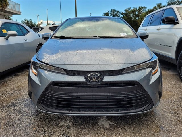 2023 Toyota Corolla LE photo 2