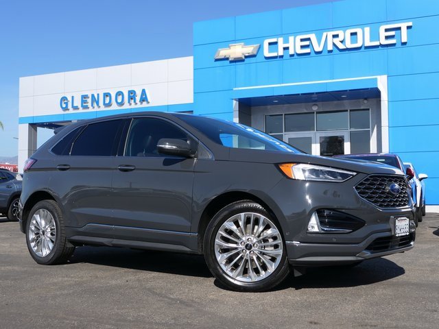 2021 Ford Edge Titanium's photo