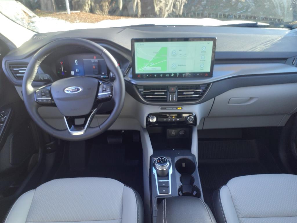 2025 Ford Escape Plug-In Hybrid photo 9