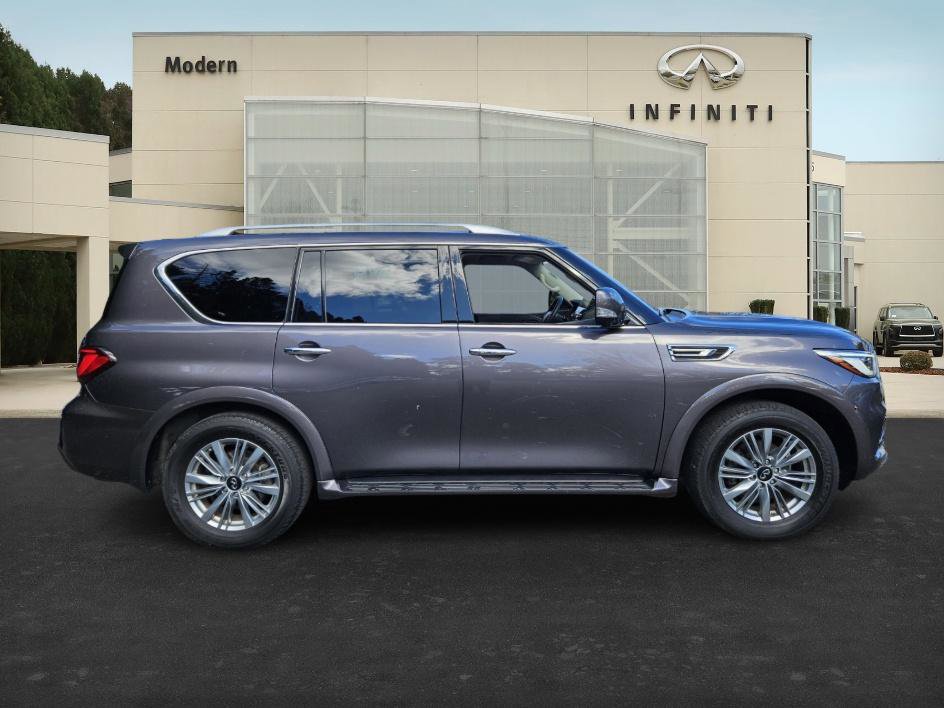 2024 Infiniti QX80 Luxe photo 3