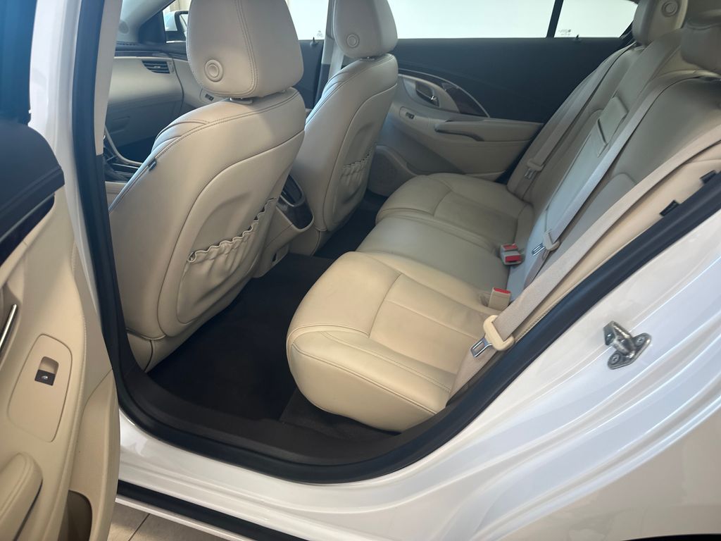 2016 Buick LaCrosse Sport Touring photo 13