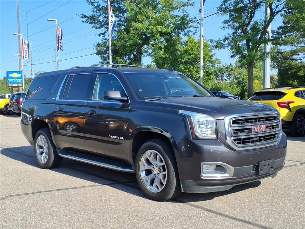 2016 Gmc Yukon XL SLE photo 3
