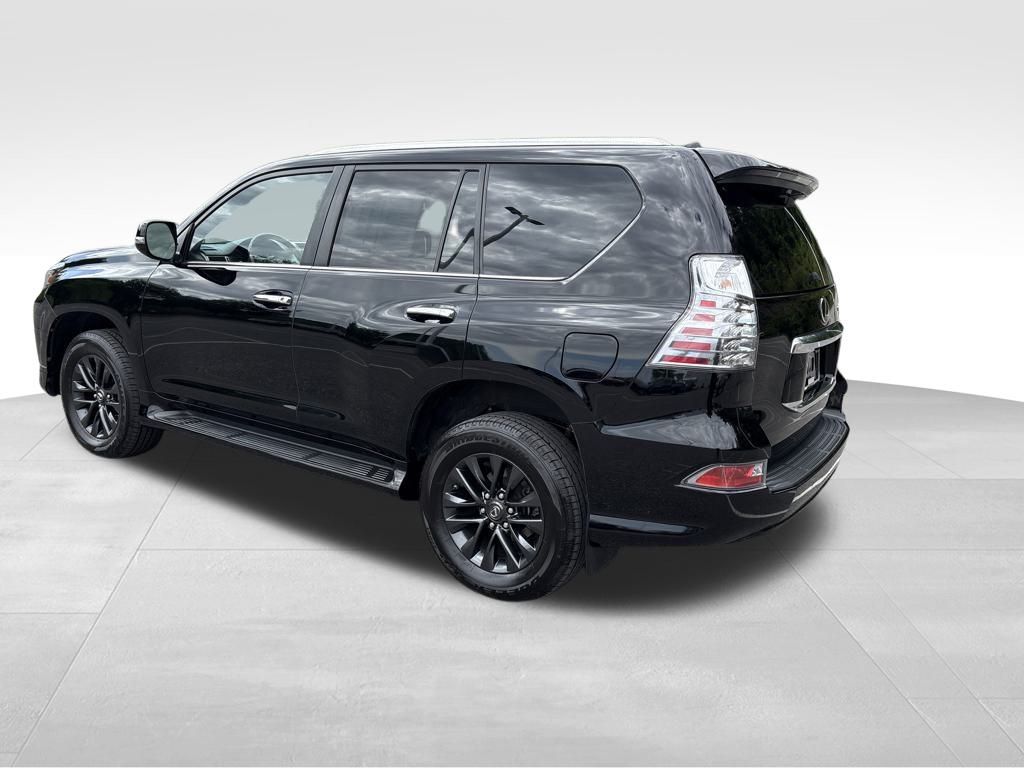2021 Lexus GX 460 photo 3