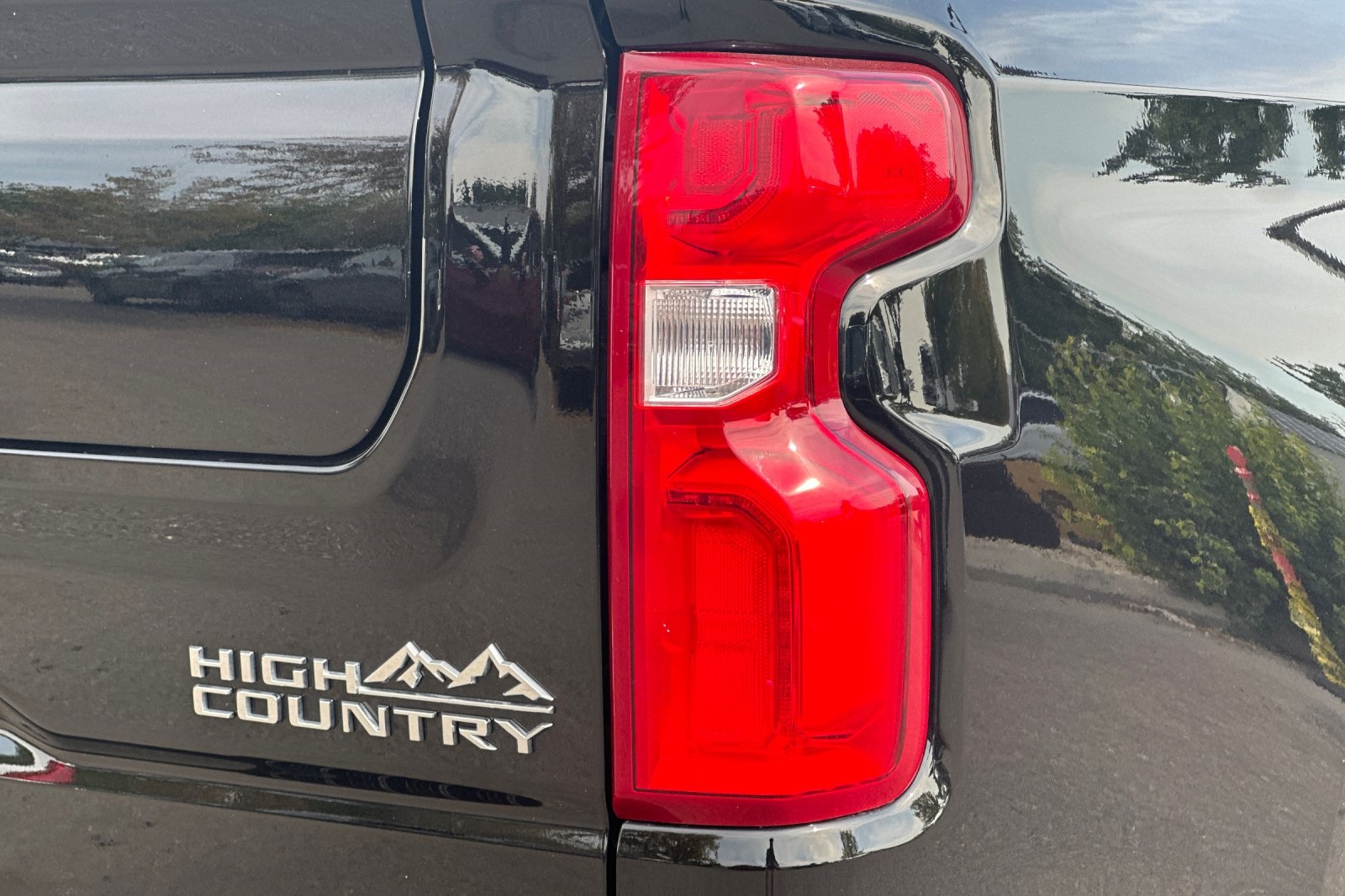 2024 Chevrolet Silverado 1500 High Country photo 27