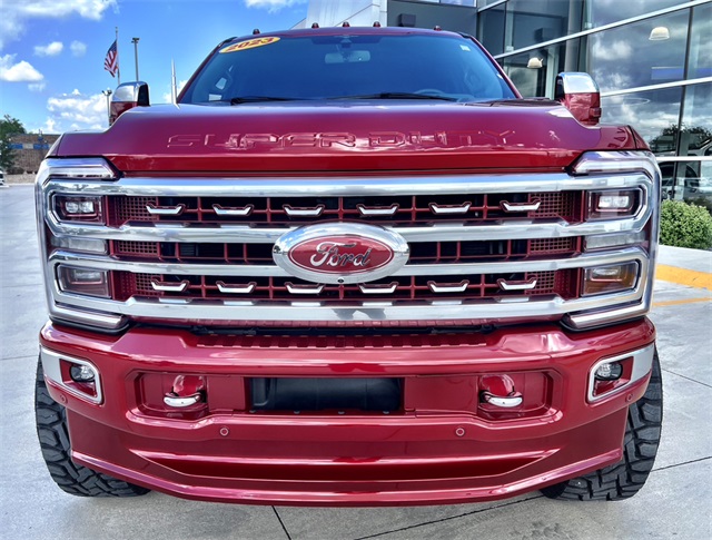 2023 Ford F-250 Platinum photo 2