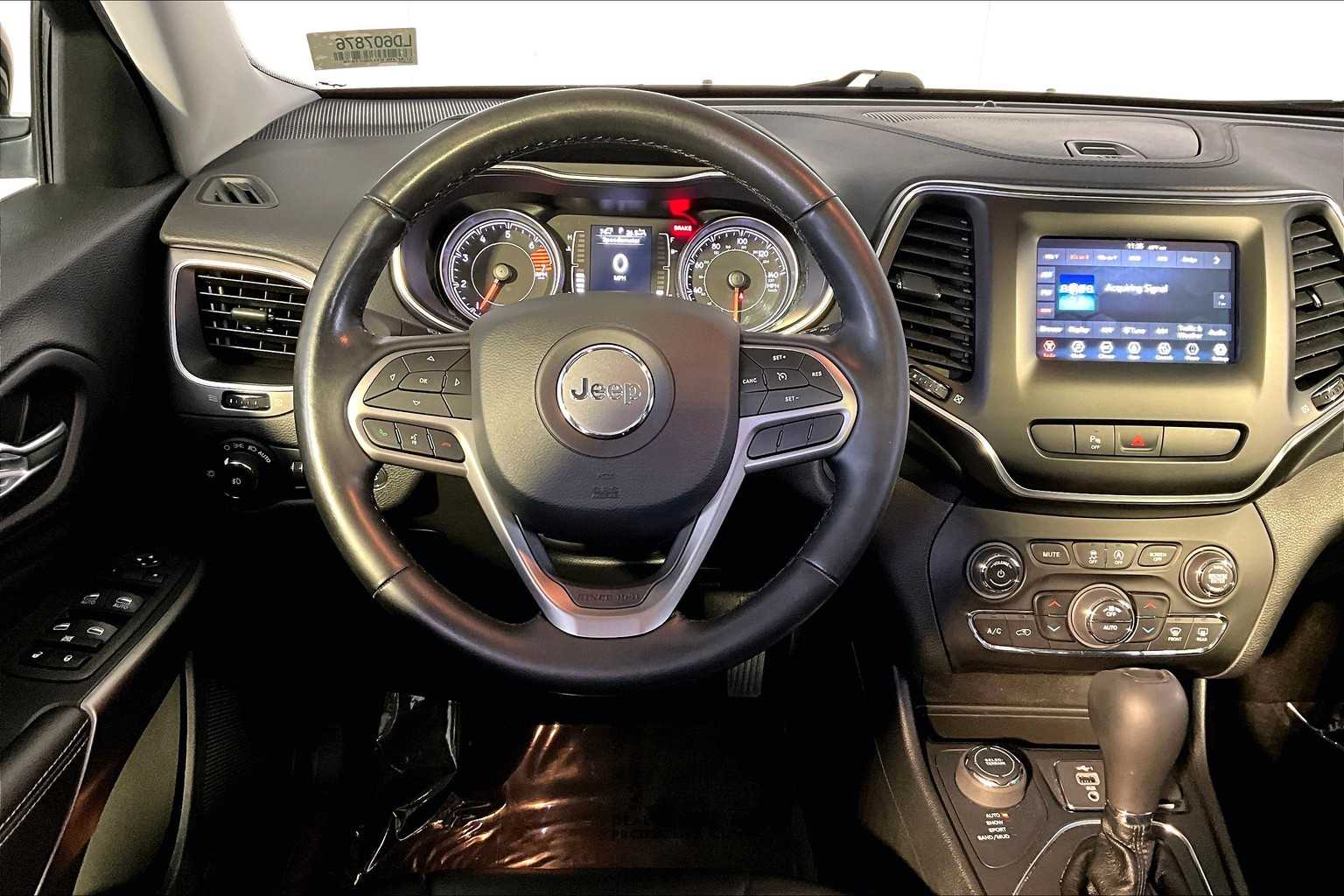 2020 Jeep Cherokee Latitude photo 5