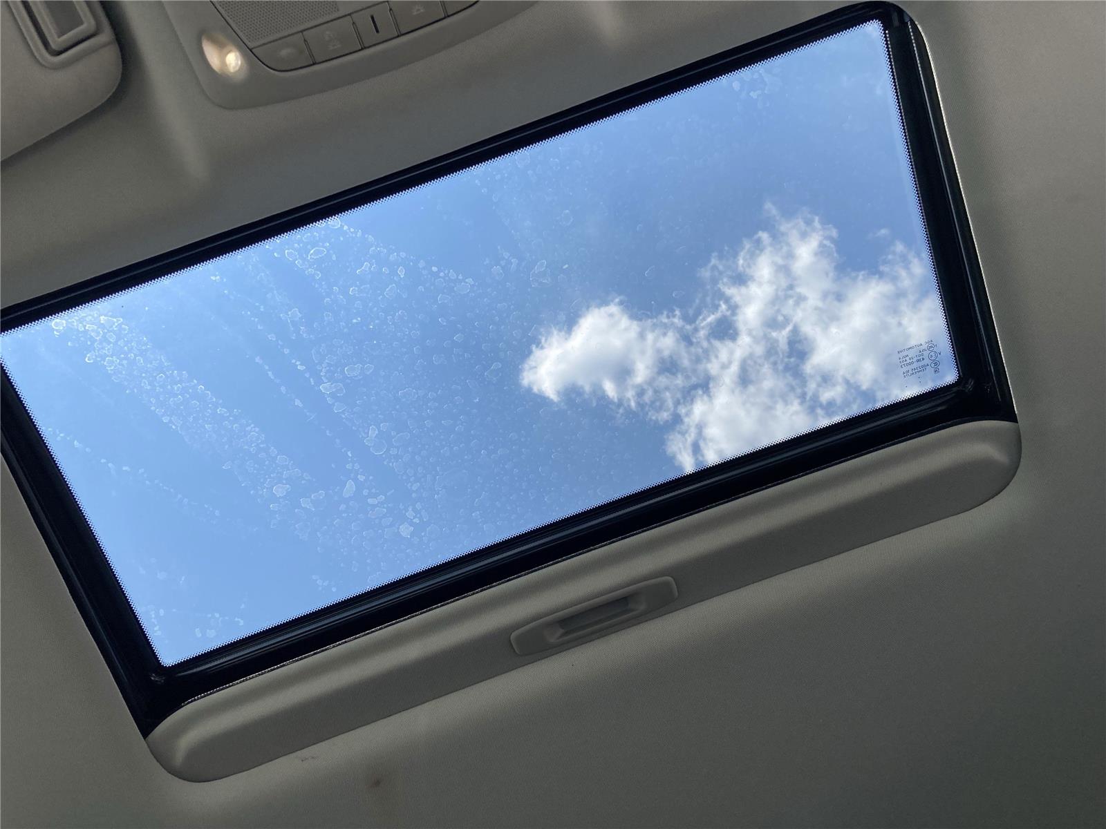 2023 Nissan Armada SL photo 24