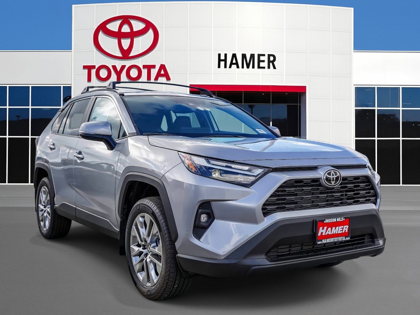2025 Toyota RAV4 XLE Premium's photo