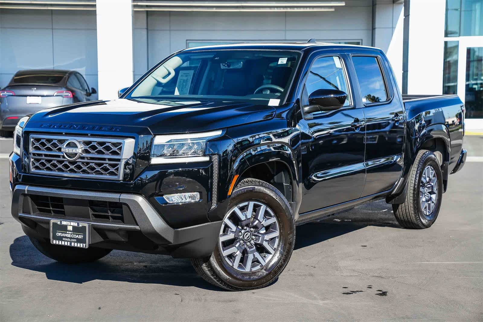 2024 Nissan Frontier SL