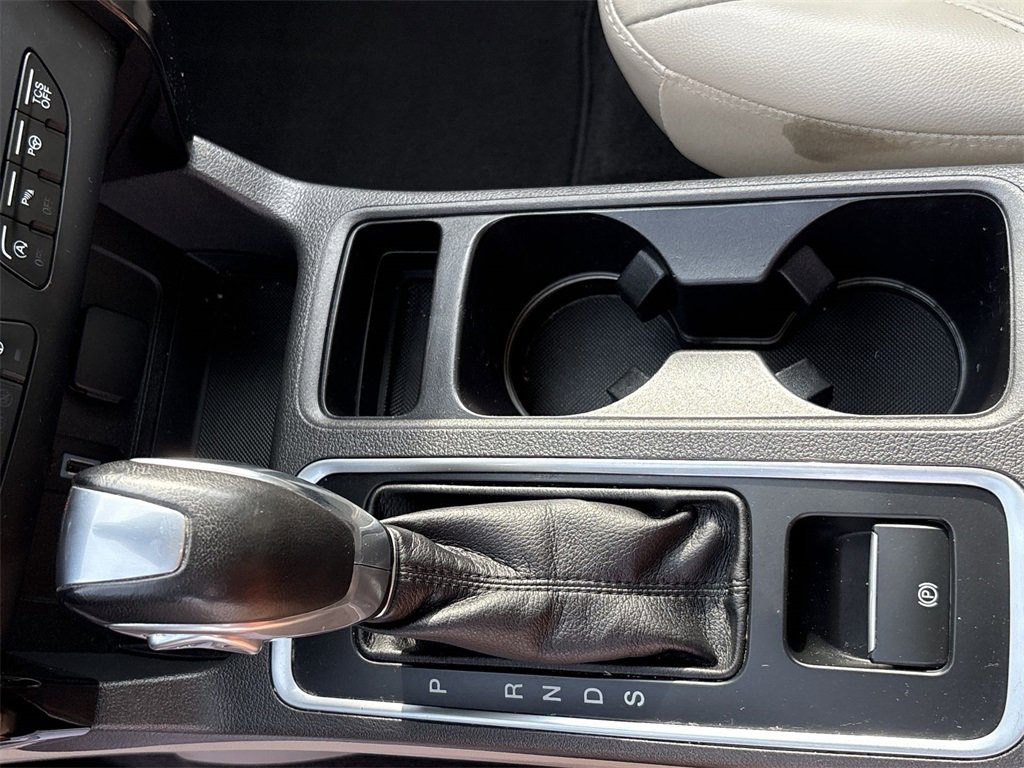2019 Ford Escape Titanium photo 19