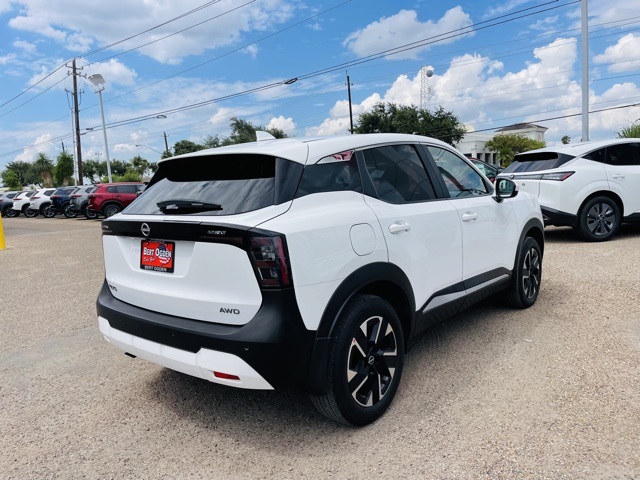 2025 Nissan Kicks SV photo 5