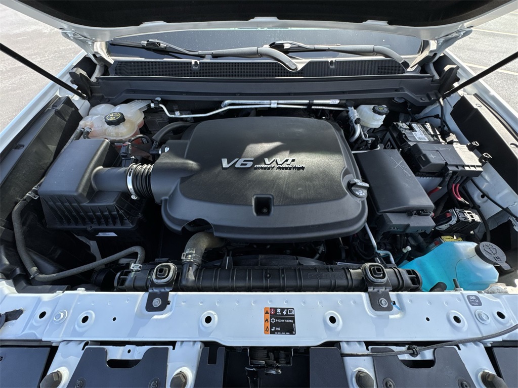 2022 Chevrolet Colorado LT photo 24