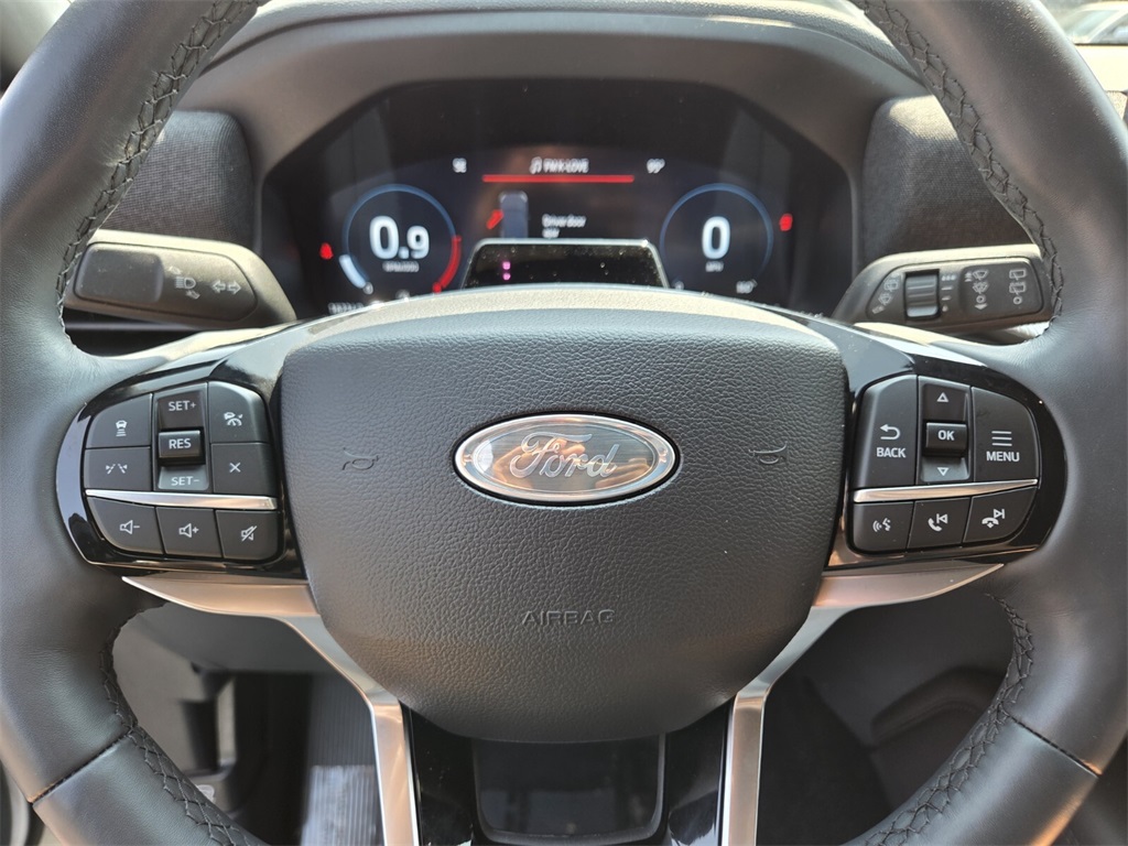 2025 Ford Explorer Platinum photo 26