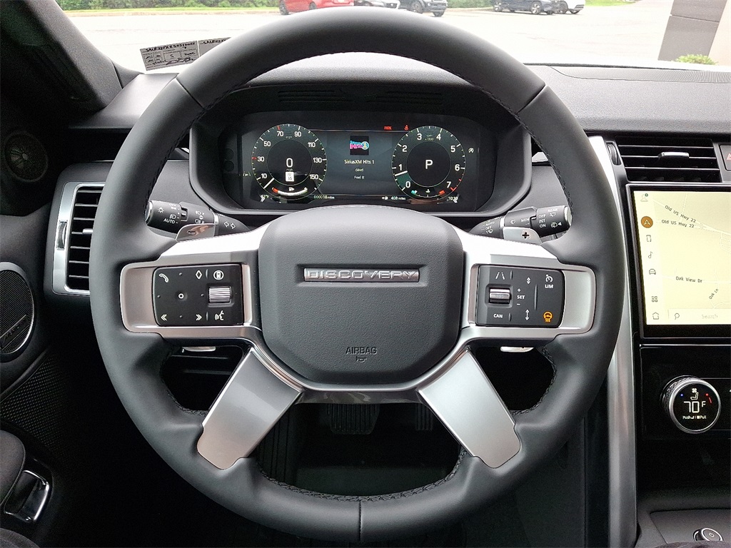 2025 Land Rover Discovery S photo 14