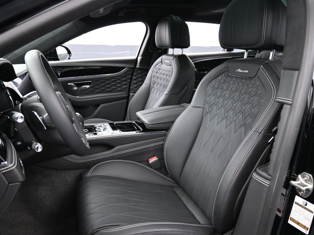 2023 Bentley Flying Spur V8 photo 4