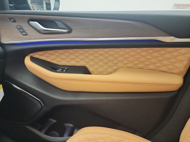 2025 Jeep Grand Cherokee Summit photo 24