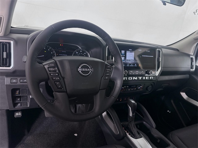 2025 Nissan Frontier SV photo 7