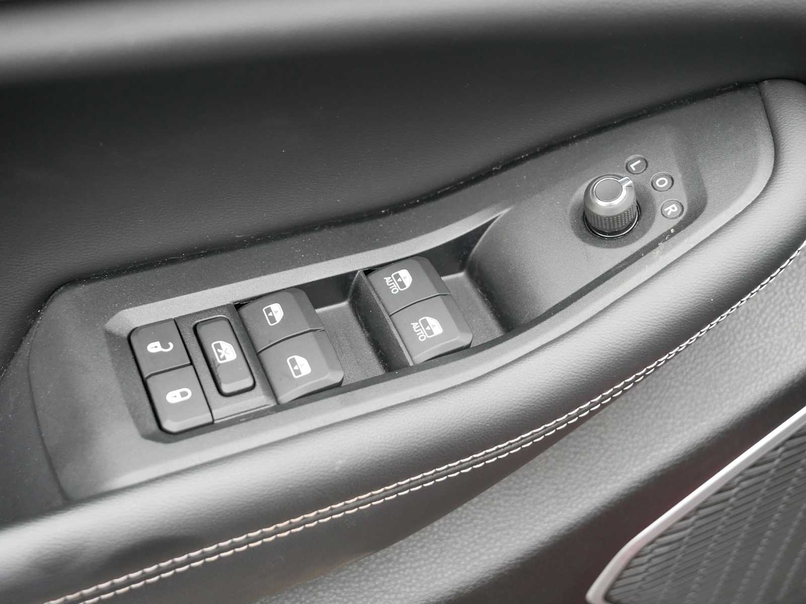 2023 Jeep Grand Cherokee Limited photo 14