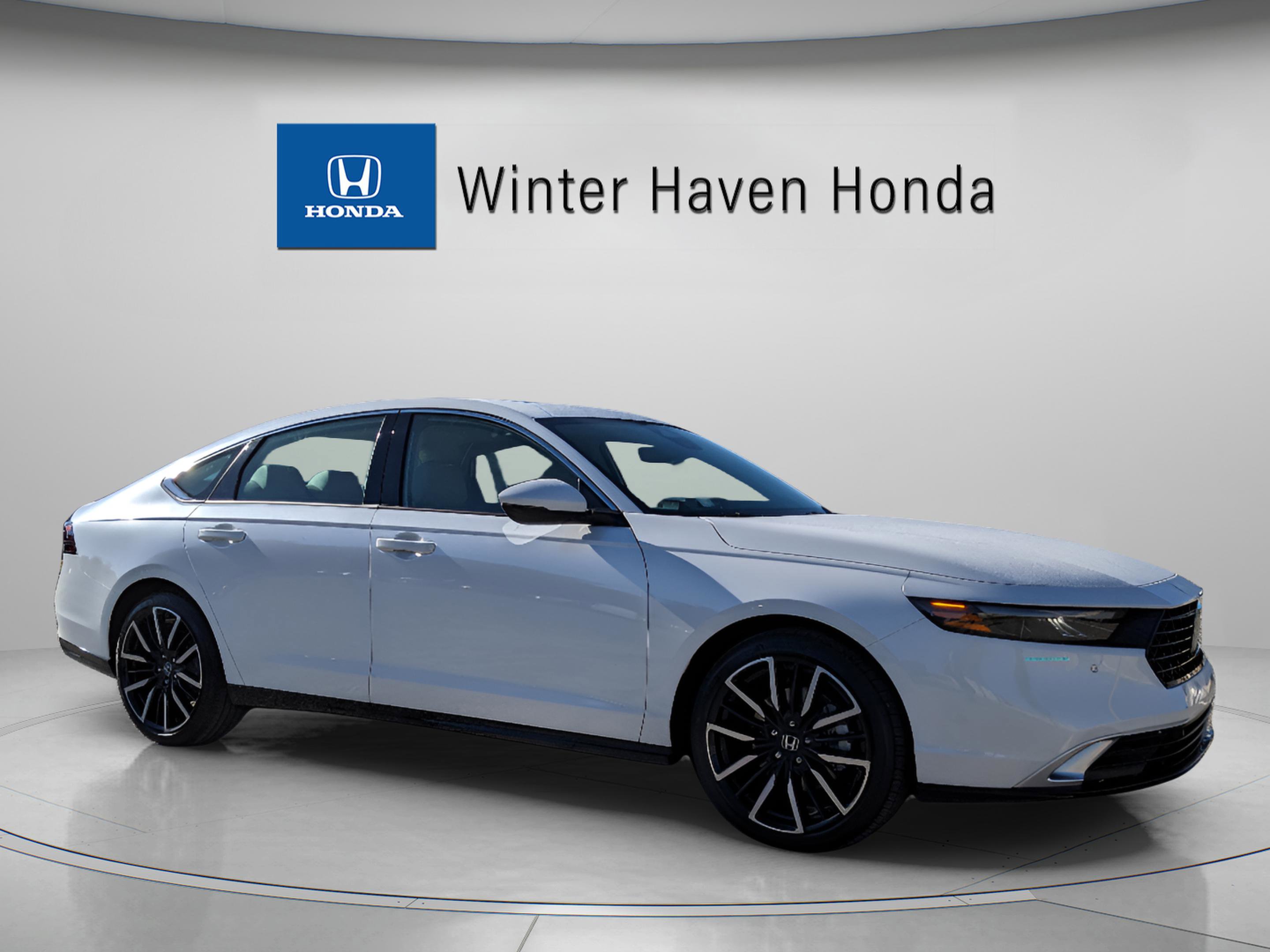 2025 Honda Accord Hybrid Touring's photo