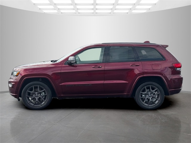 2021 Jeep Grand Cherokee Anniversary Edition photo 4