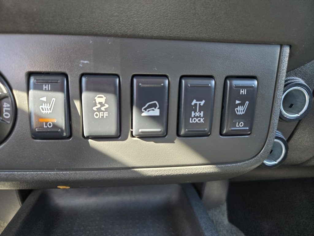 2014 Nissan Xterra PRO-4X photo 17