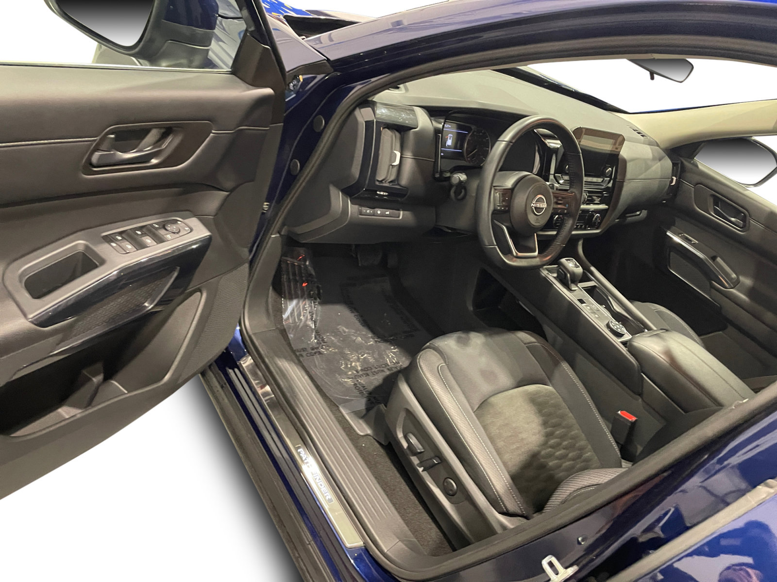 Used 2024 Nissan Pathfinder SV with VIN 5N1DR3BD1RC280107 for sale in Kansas City