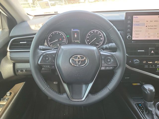 2022 Toyota Camry SE photo 24
