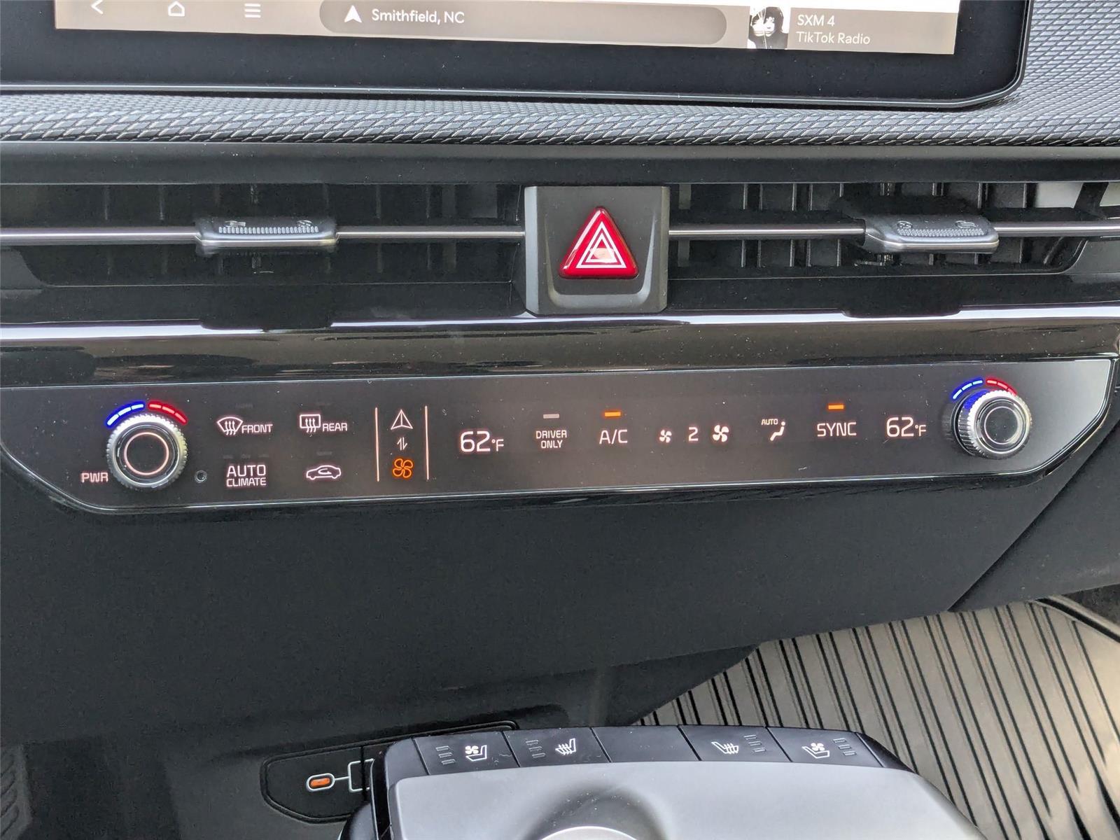 2025 Kia EV6 Wind photo 22