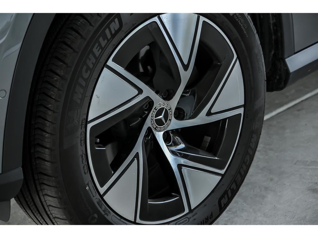 2023 Mercedes Benz GLC 300 4MATIC photo 3
