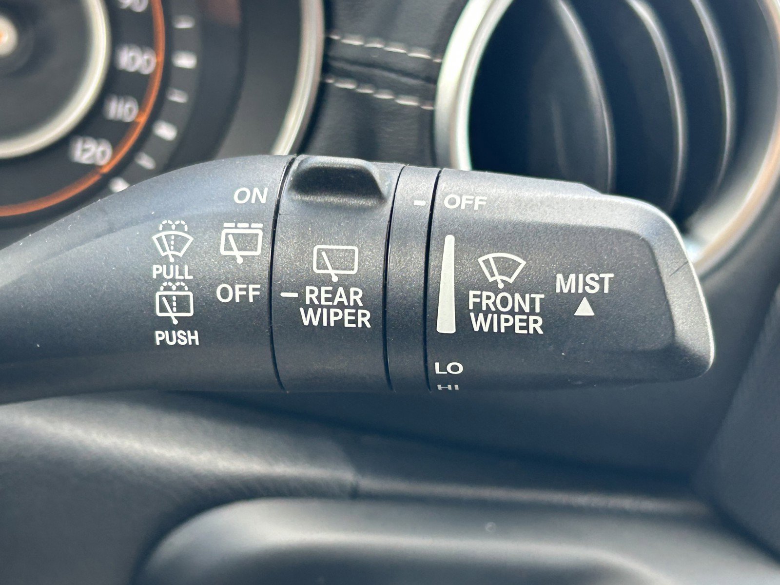 2020 Jeep Wrangler Unlimited Sahara photo 24