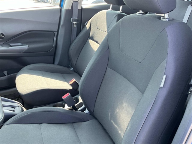 2025 Nissan Kicks Play S photo 20