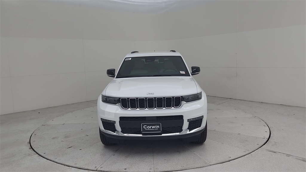 2025 Jeep Grand Cherokee Limited photo 4