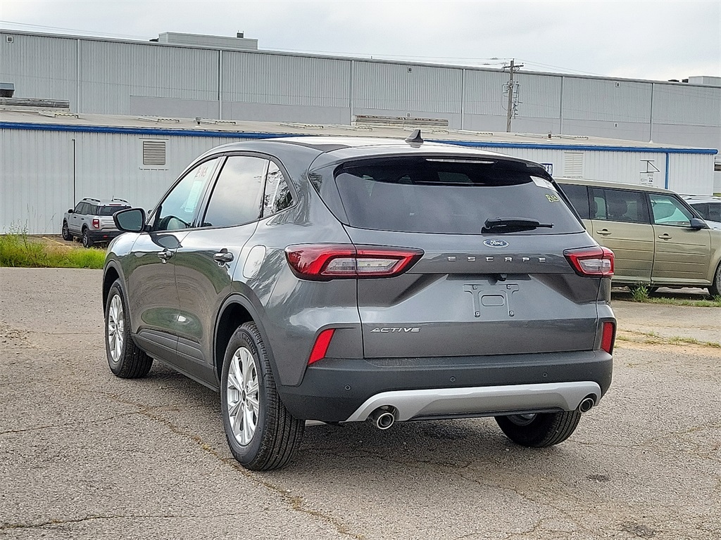 2025 Ford Escape Active photo 4