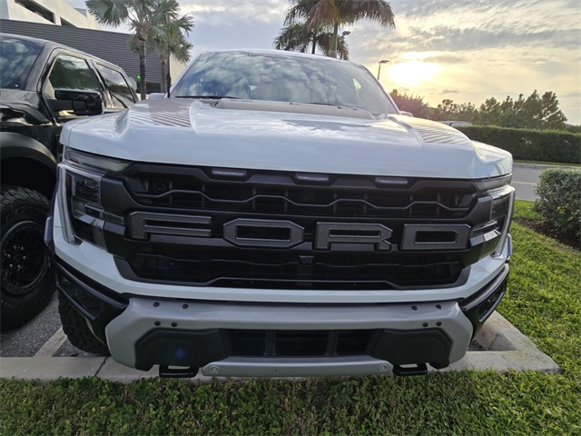 2024 Ford F-150 Raptor photo 3