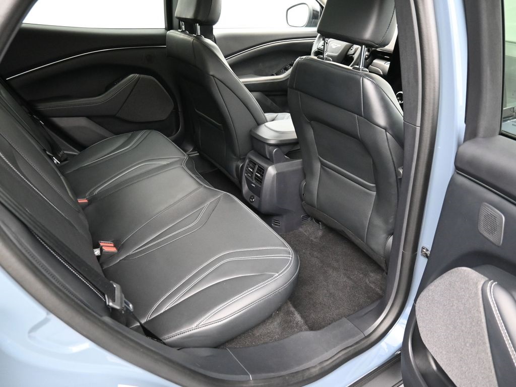 2024 Ford Mustang Mach-E Premium photo 27