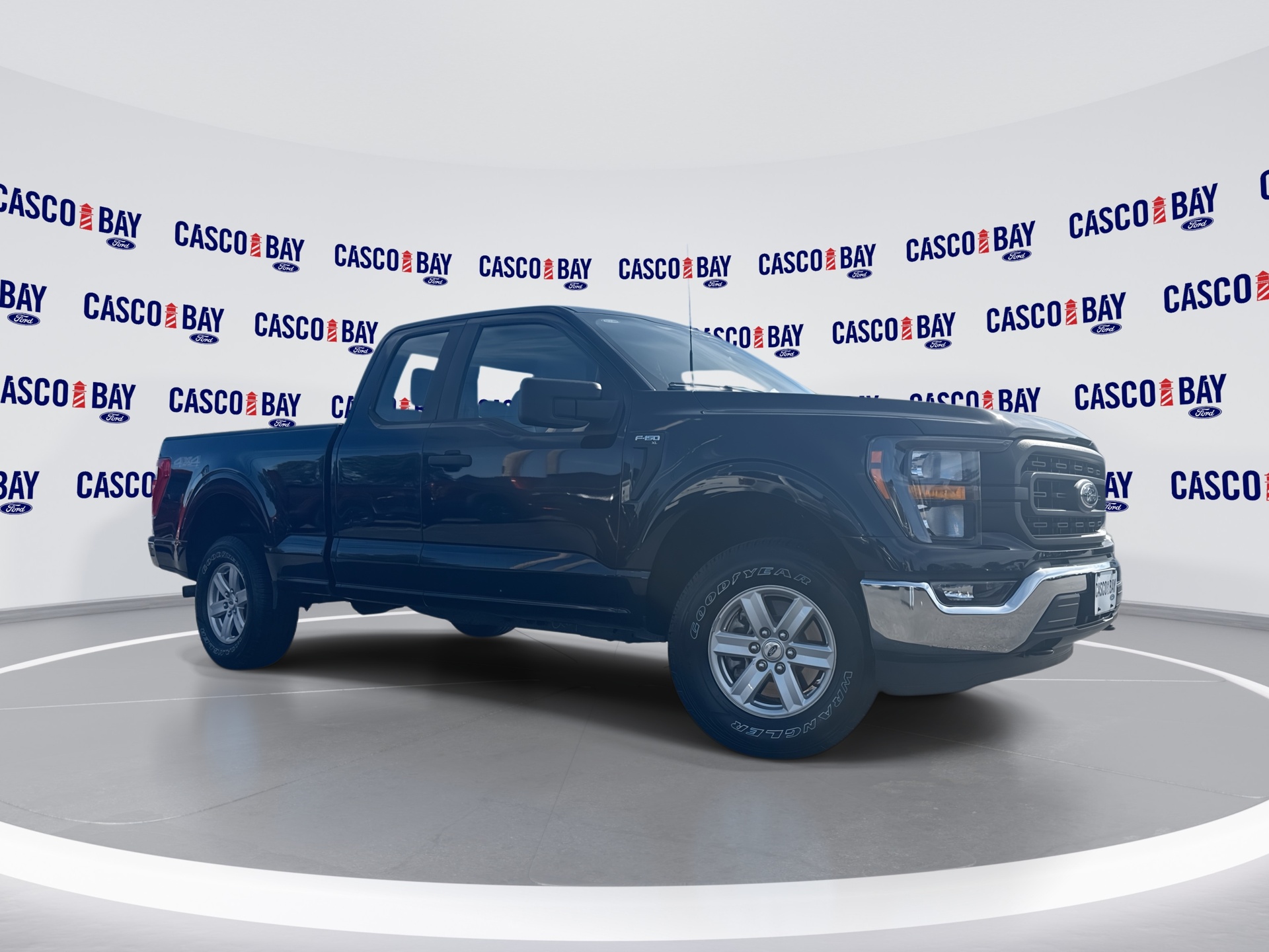 2023 Ford F-150 XL's photo