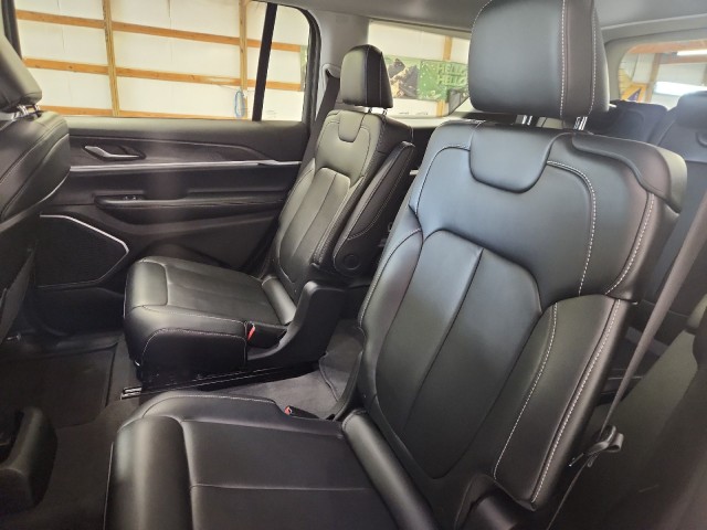 2021 Jeep Grand Cherokee Limited photo 14