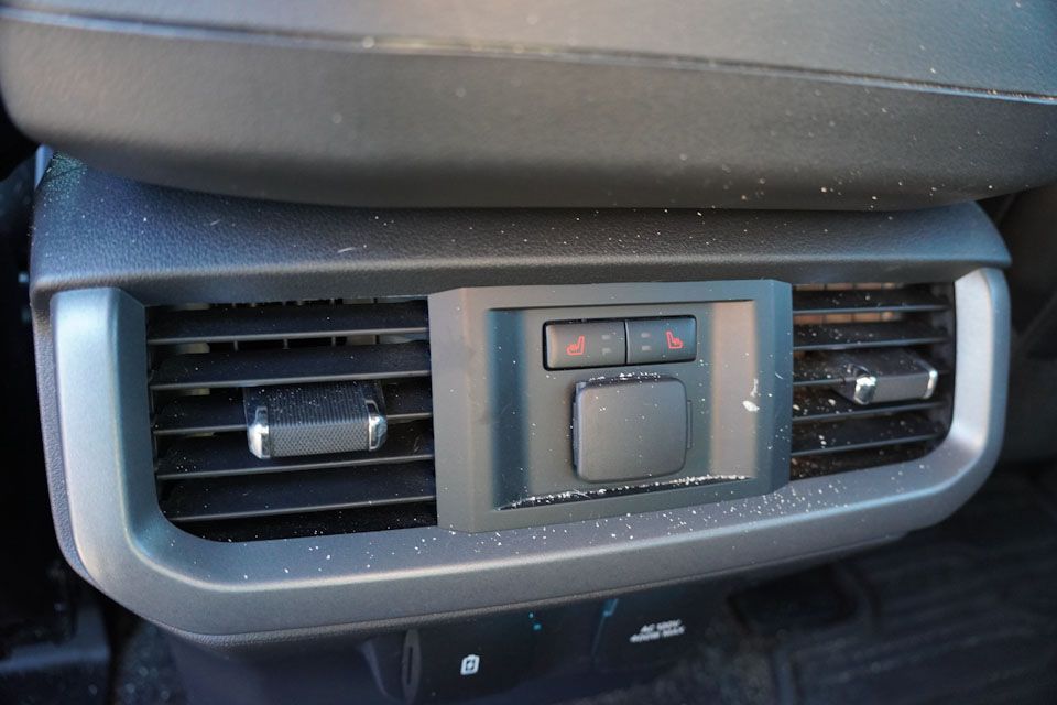 2025 Ford F-150 Lariat FX4 photo 4
