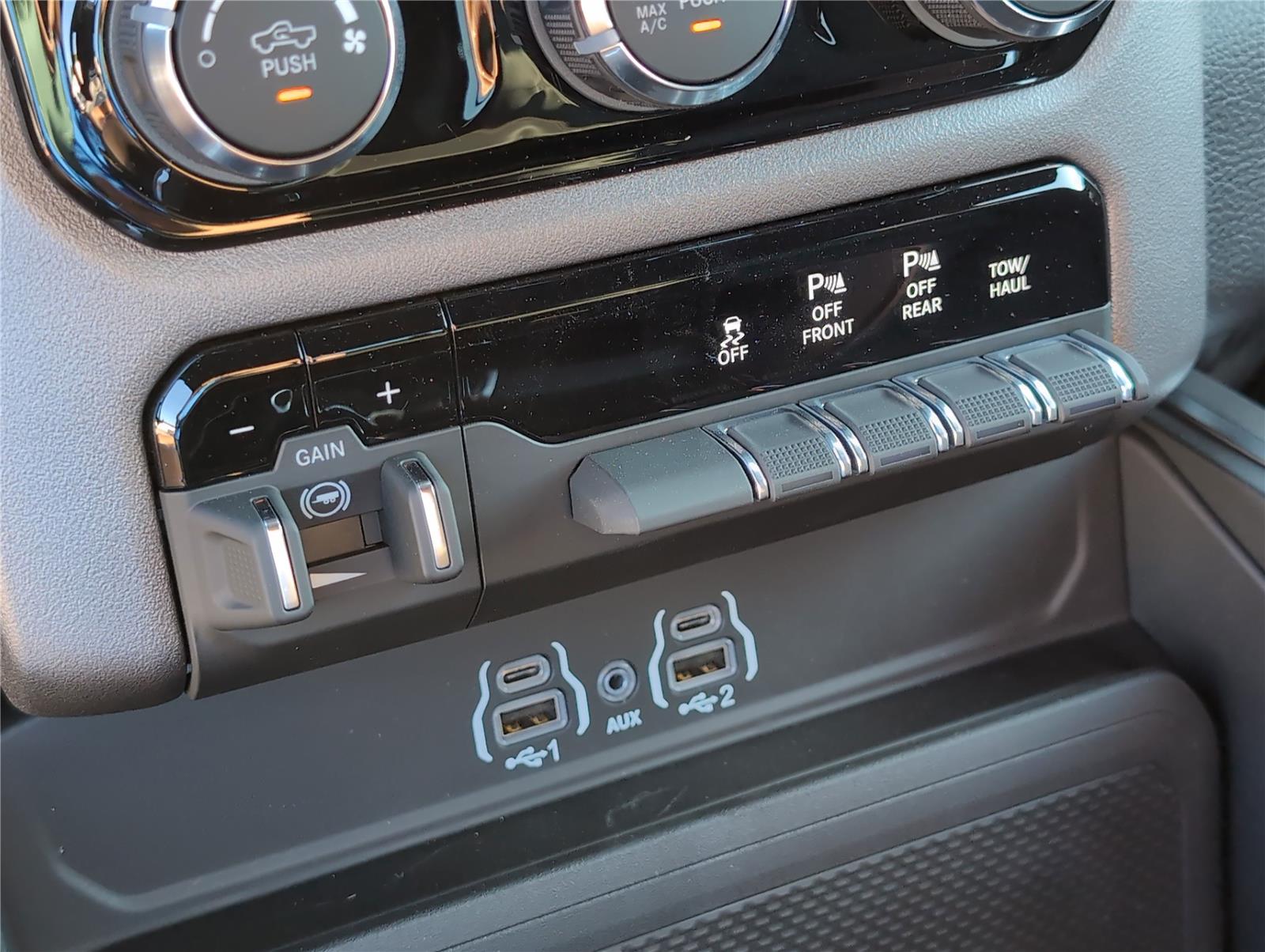 2026 Ram 1500 Big Horn photo 16