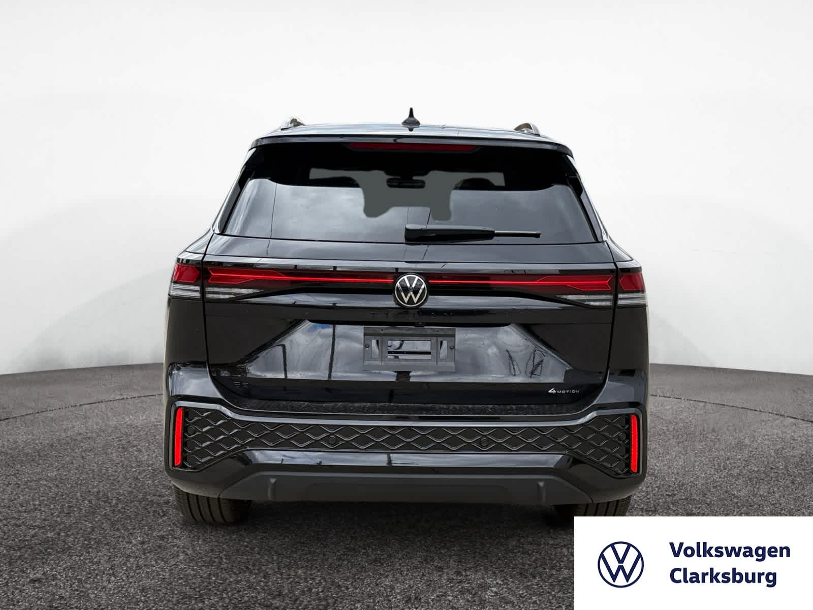 2026 Volkswagen Tiguan SE R-Line Black photo 4