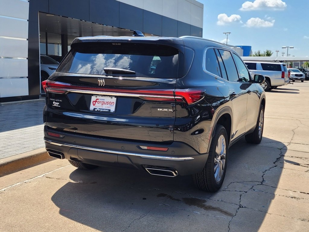 2026 Buick Enclave Preferred photo 2