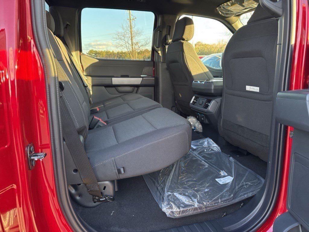 2025 Ford F-150 XLT photo 14