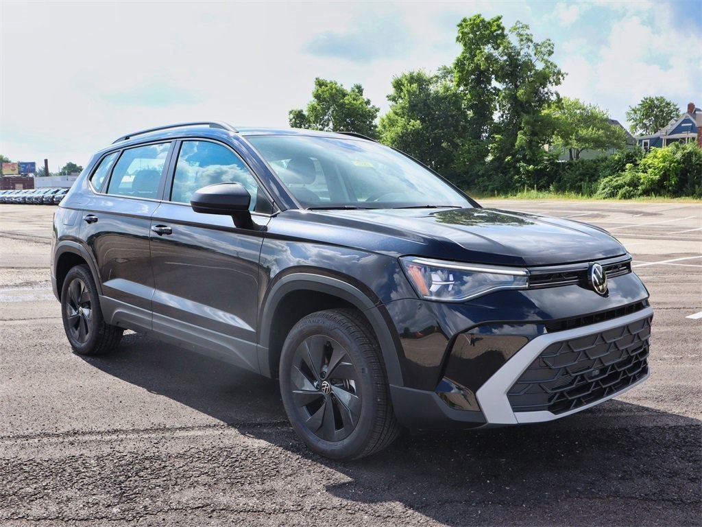 2025 Volkswagen Taos S photo 4