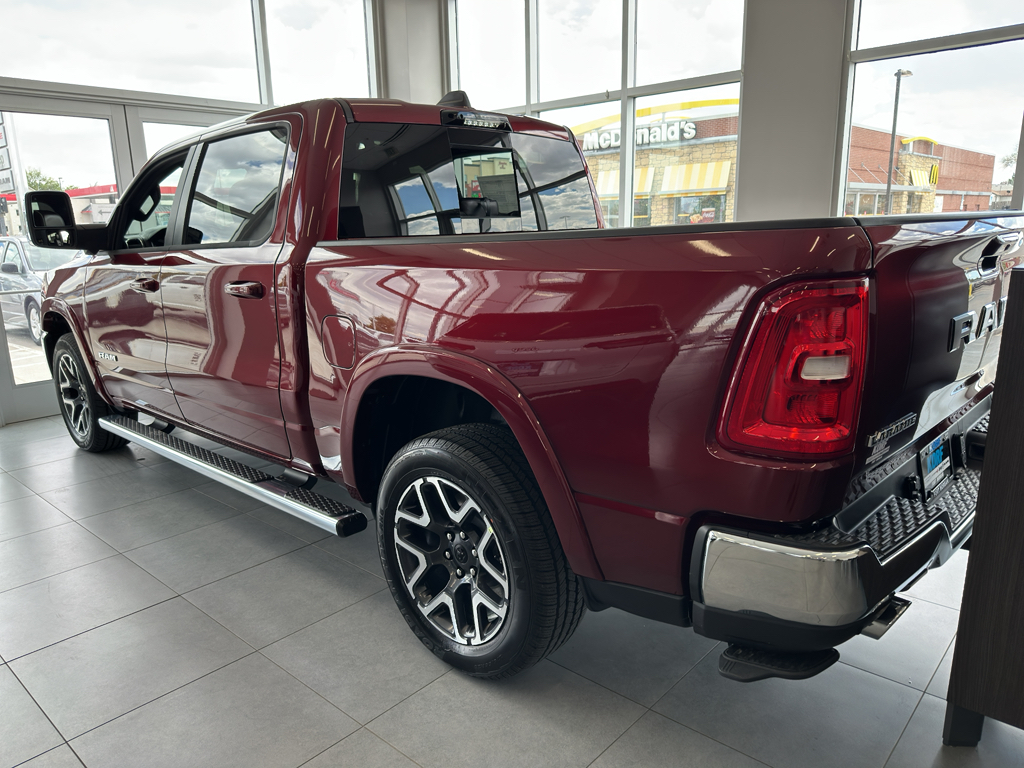 2025 Ram 1500 Laramie photo 4