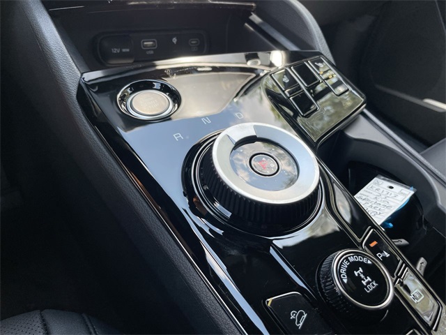 2025 Kia Sportage Plug-In Hybrid X-Line photo 36