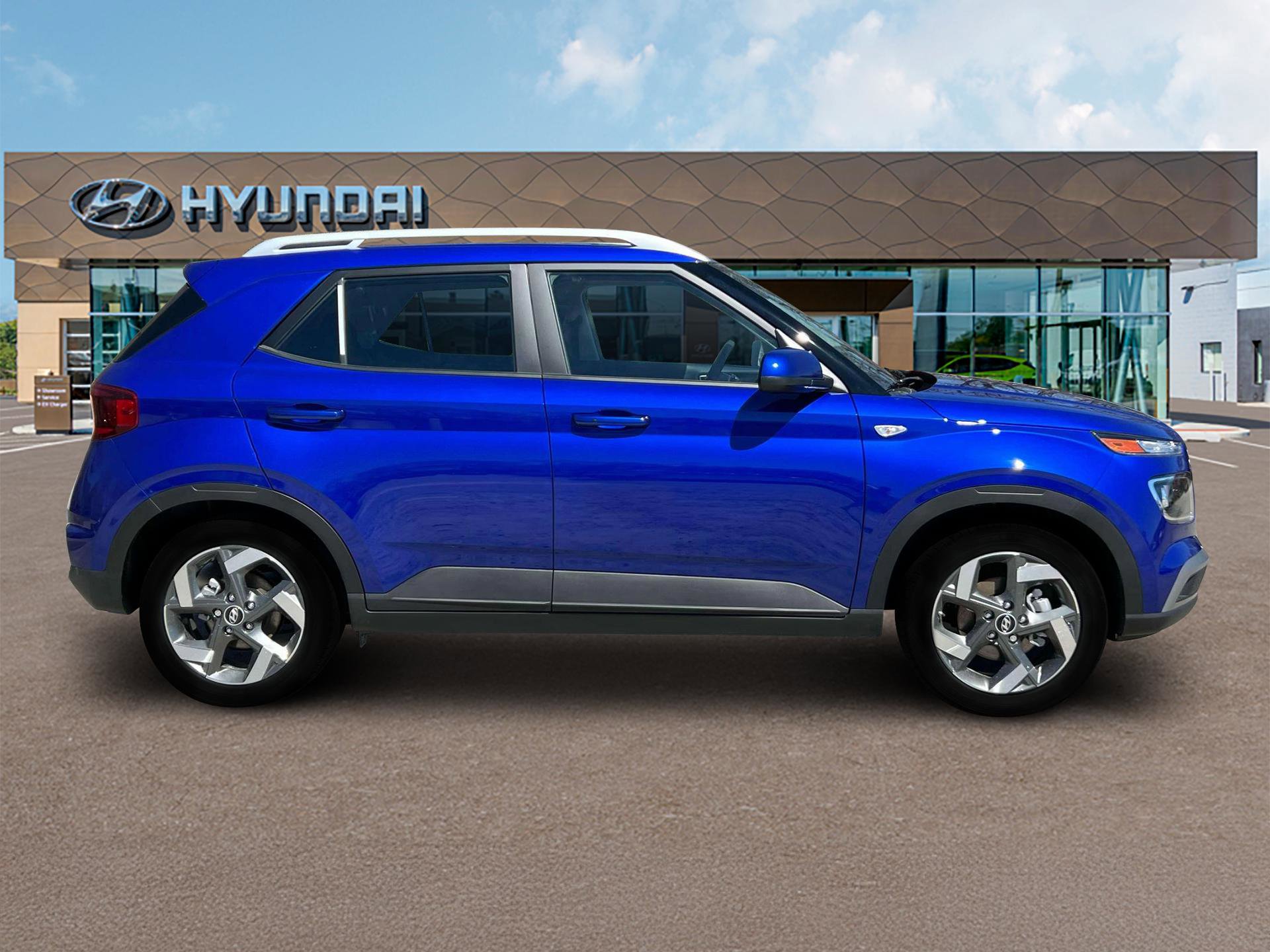 2025 Hyundai Venue SEL photo 9
