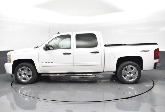 2011 Chevrolet Silverado 1500 LT photo 11