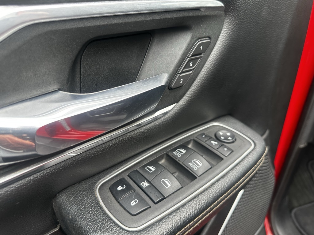 2023 Ram 1500 Laramie photo 2